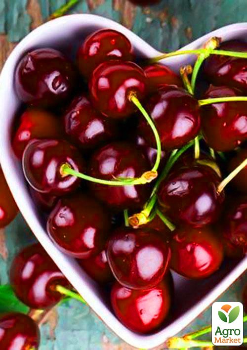 Черешня "Валерий Чкалов" (летний сорт, ранний срок созревания)