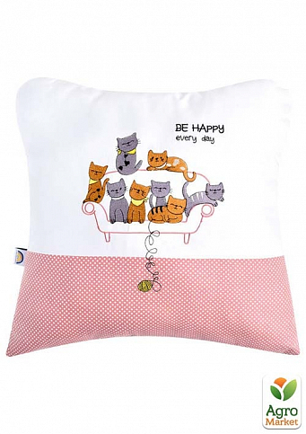 Подушка декоративная Коты на диване с вышивкой ТМ IDEIA 45х45 см горошек пудра 8-33304*001