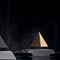 Левитирующая пирамида FLYTE, белое основание, золотистая пирамида (01-PY-WGD-V1-0) купить